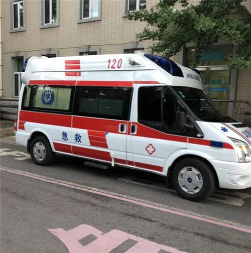 德保选择我们的救护车出租,开启安心转院之旅